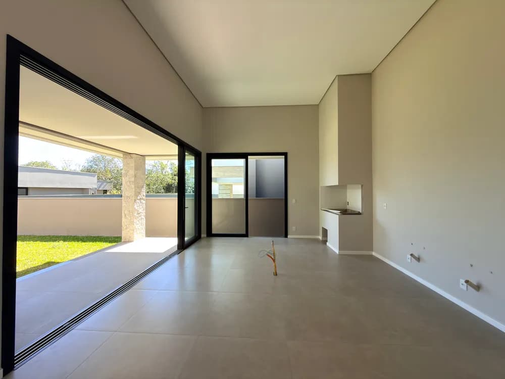 Casa à venda com 204 m², 3 quartos sendo 1 suíte, no Residencial da Montanha em Dois Irmãos