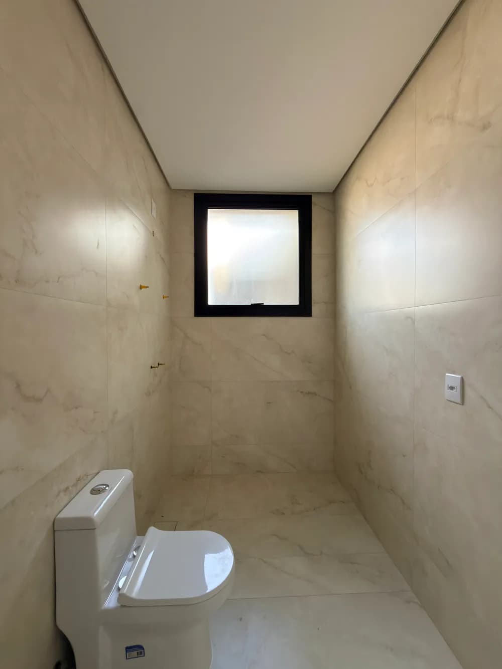 Casa à venda com 204 m², 3 quartos sendo 1 suíte, no Residencial da Montanha em Dois Irmãos